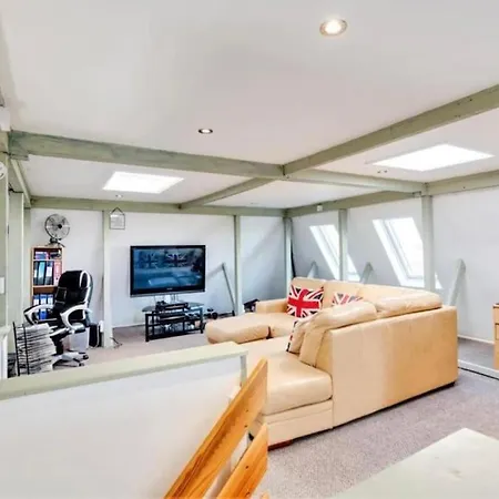 Home By The Sea Clacton-on-Sea Exterior photo